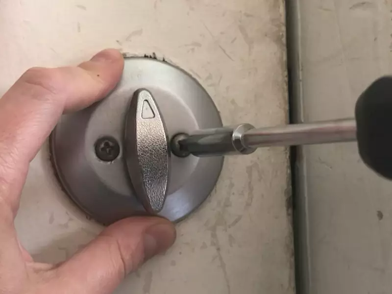 How to Install Simplisafe Door Lock